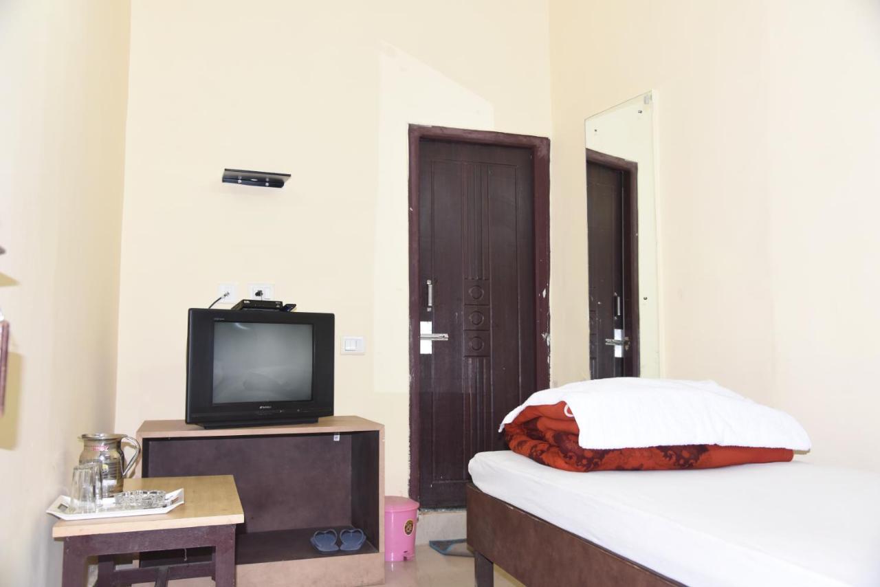 Natraj Hotel Darbhanga Exterior foto