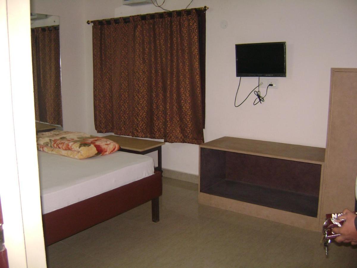 Natraj Hotel Darbhanga Exterior foto